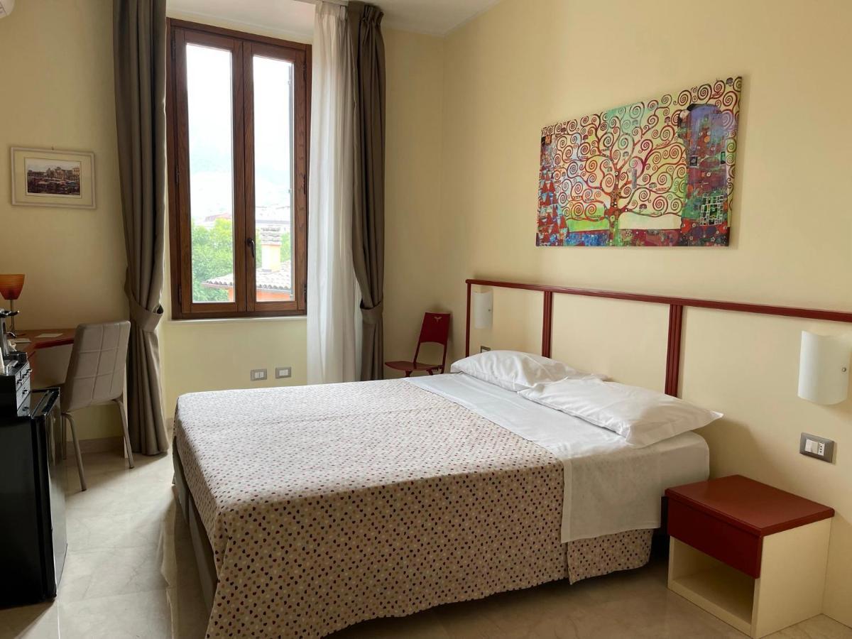 سولمونا B&B Ponte Capograssi المظهر الخارجي الصورة