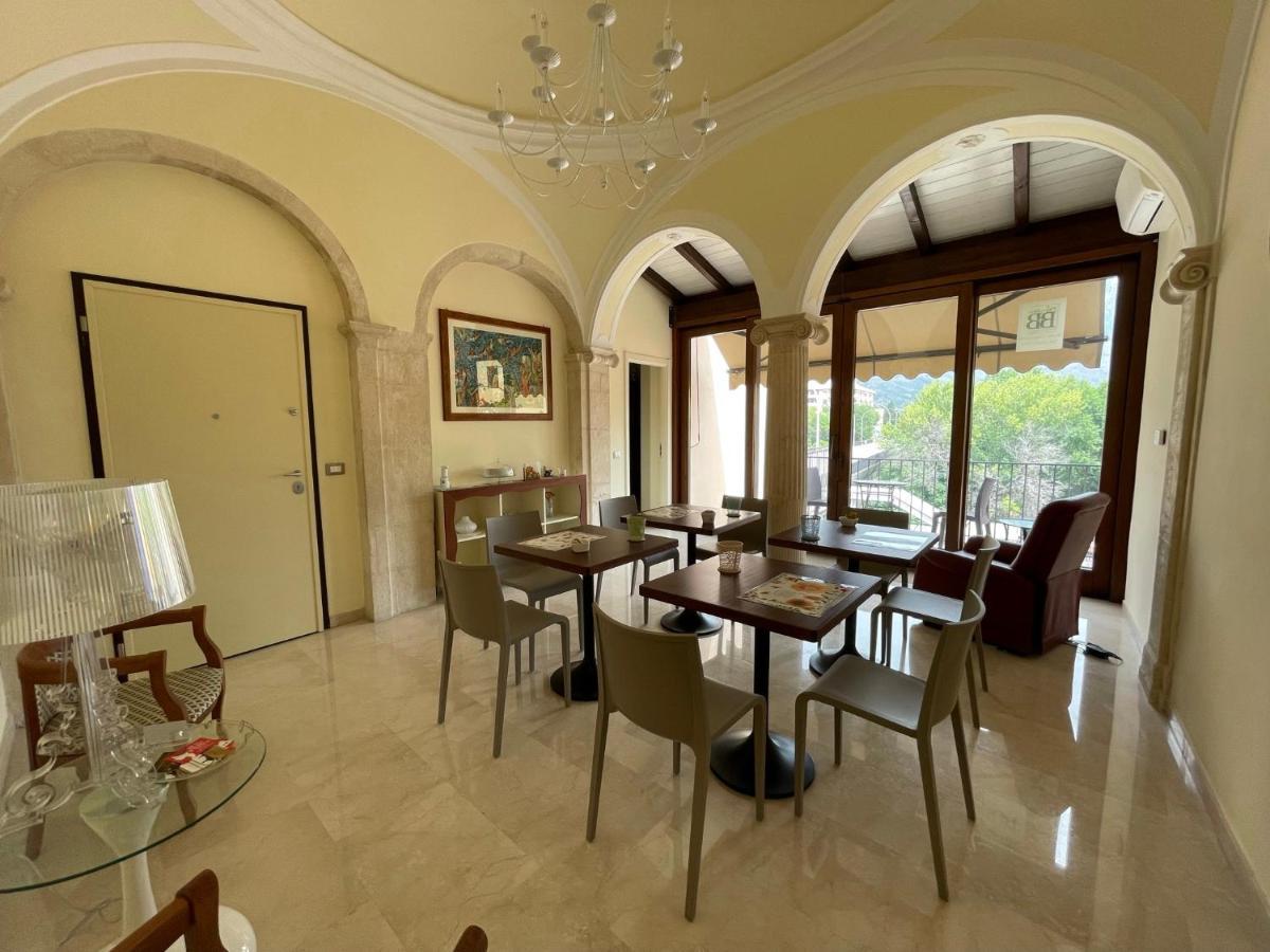 سولمونا B&B Ponte Capograssi المظهر الخارجي الصورة