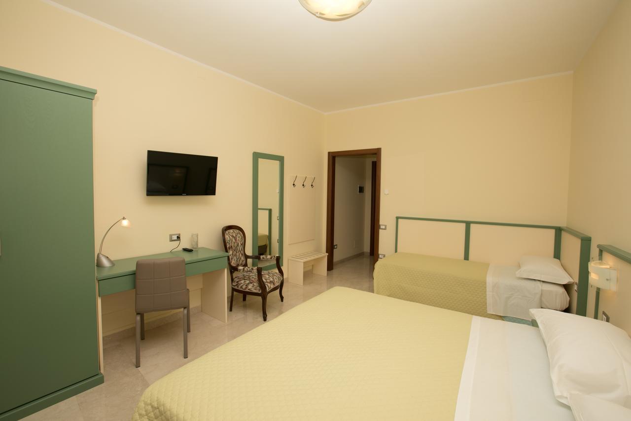 سولمونا B&B Ponte Capograssi المظهر الخارجي الصورة
